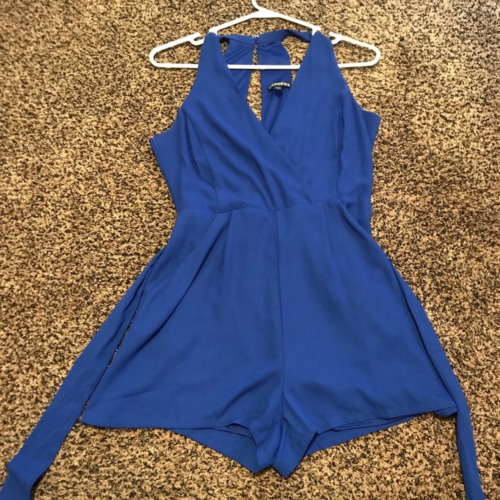 Blue Express romper that ties at waist